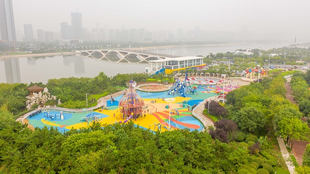 娼捣涓滄柟娉㈡緶澹様,娼捣涓滄柟涓囪薄鏂板煄