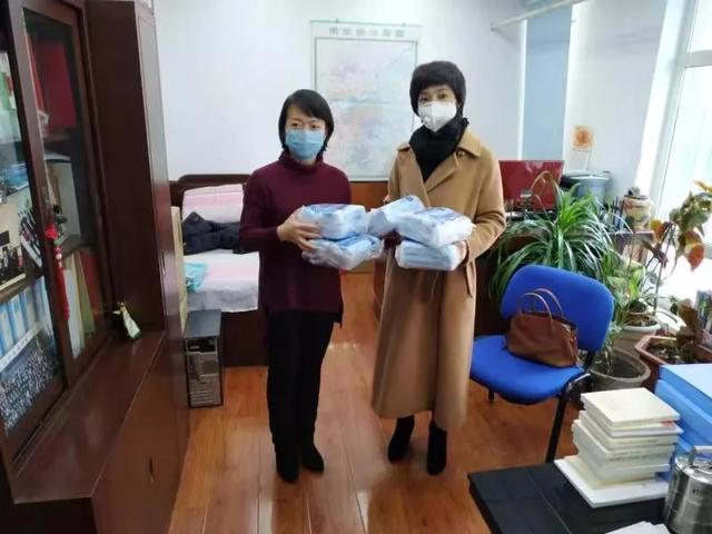 疫情无情人有爱，小酒喔连锁集团爱暖龙江