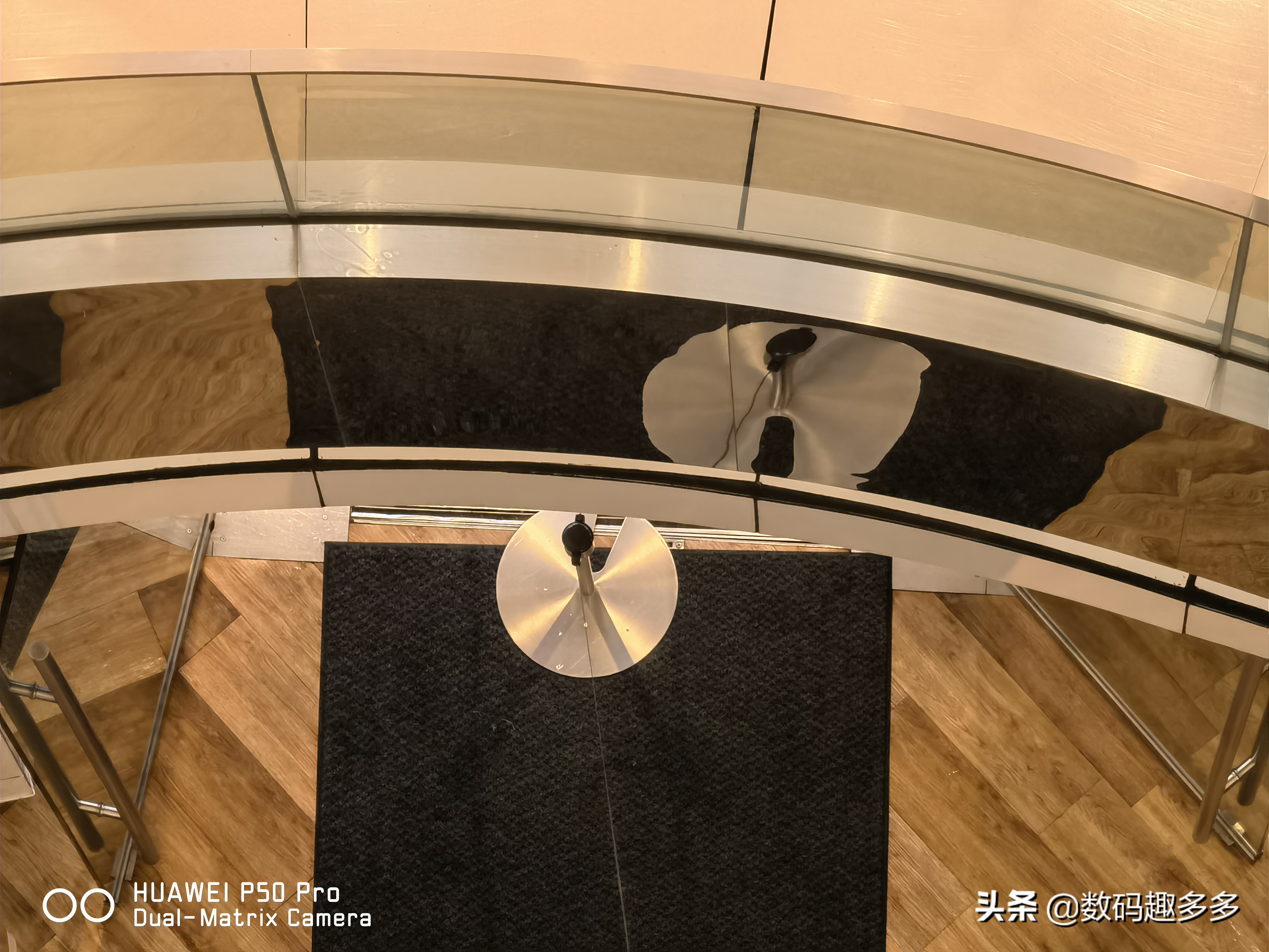 新手如何快速上手华为p50pro,深度评测华为p50与华为p50pro视频