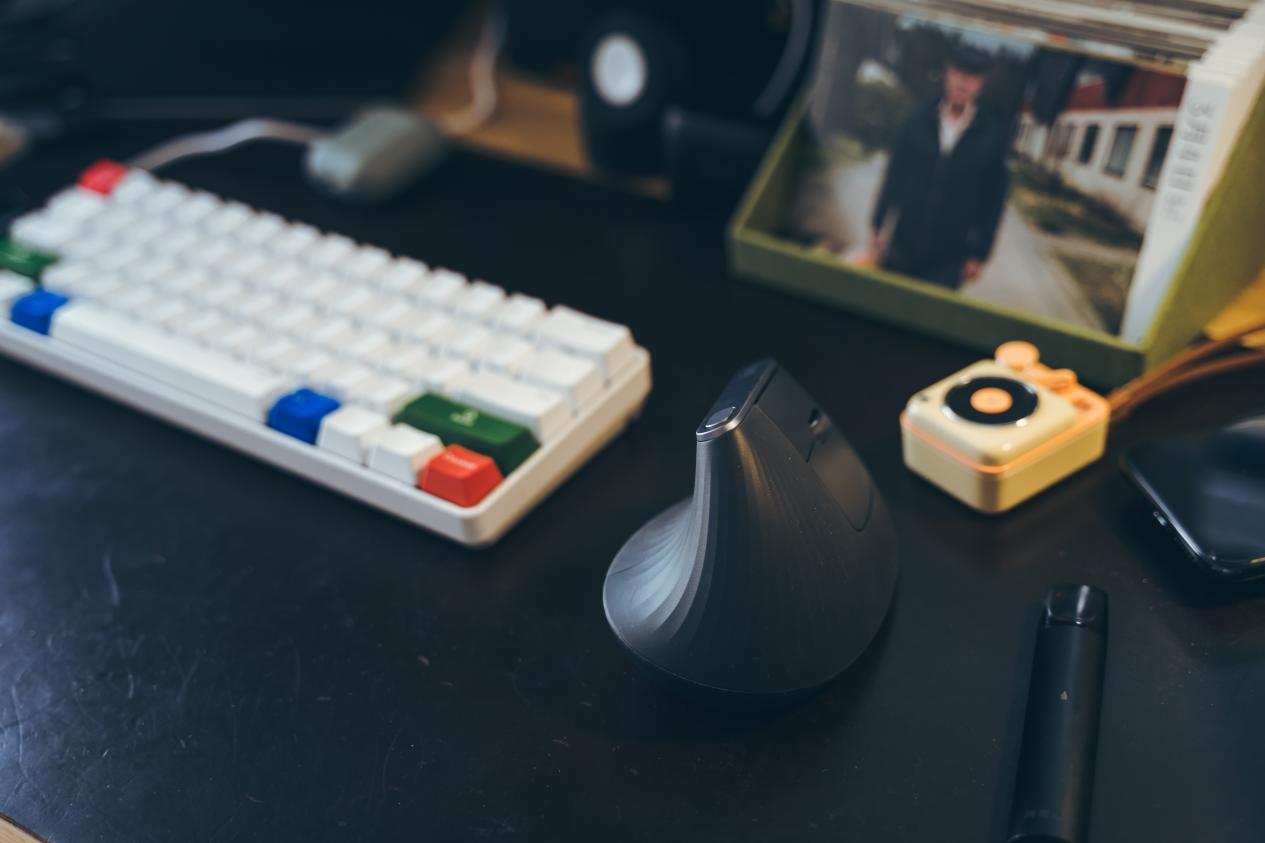 罗技鼠标g325评测,罗技鼠标mxvertical测评