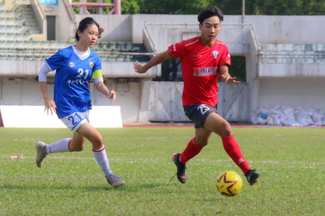 以小打大中国足球,以小打大足球荣获亚军