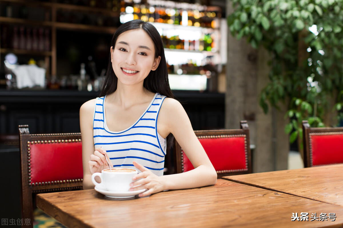 上司的“咸猪手”令我苦不堪言,出于自保,我设计让他彻底凉凉