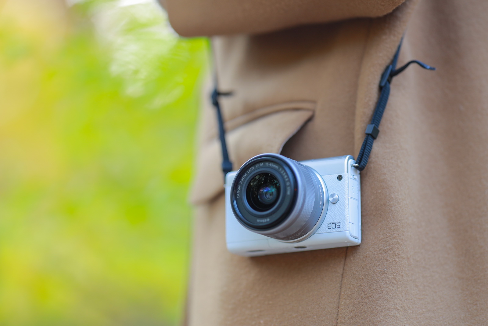 佳能eosm200测评,相机推荐入门佳能eosm200