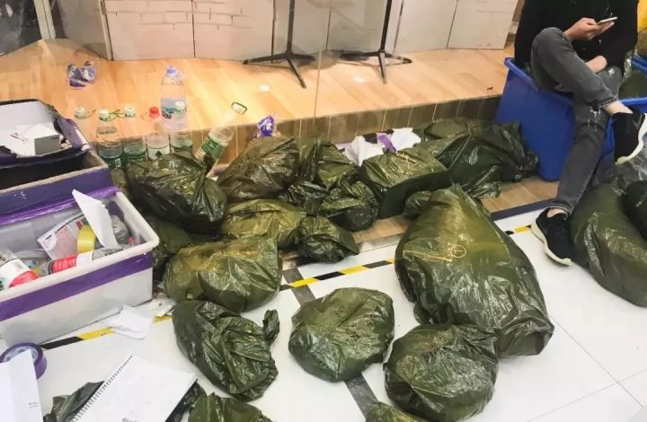 沧州服装批发市场哪个最大和便宜,广州服装服装批发市场