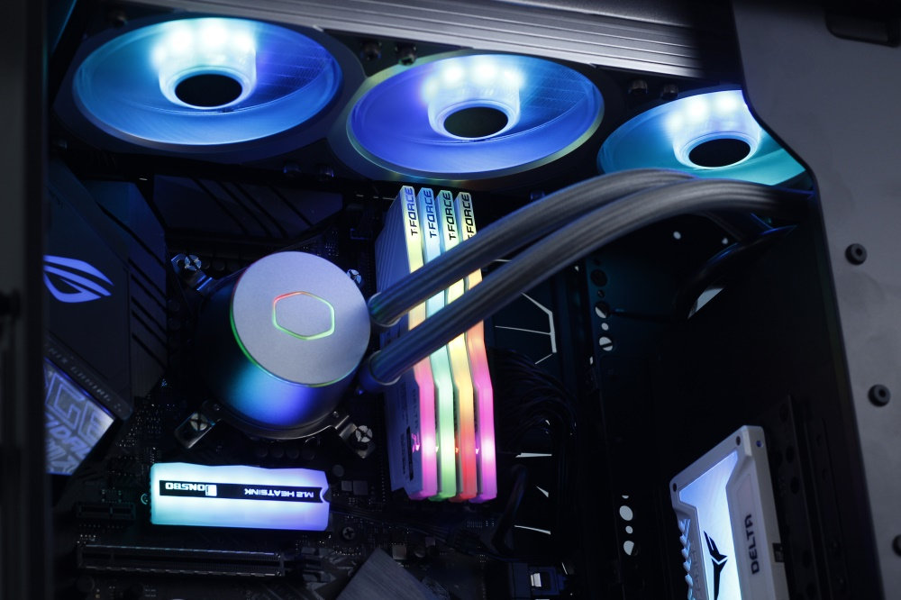 索泰rtx2080ti-xgamingoc拆解,索泰2080ti装机