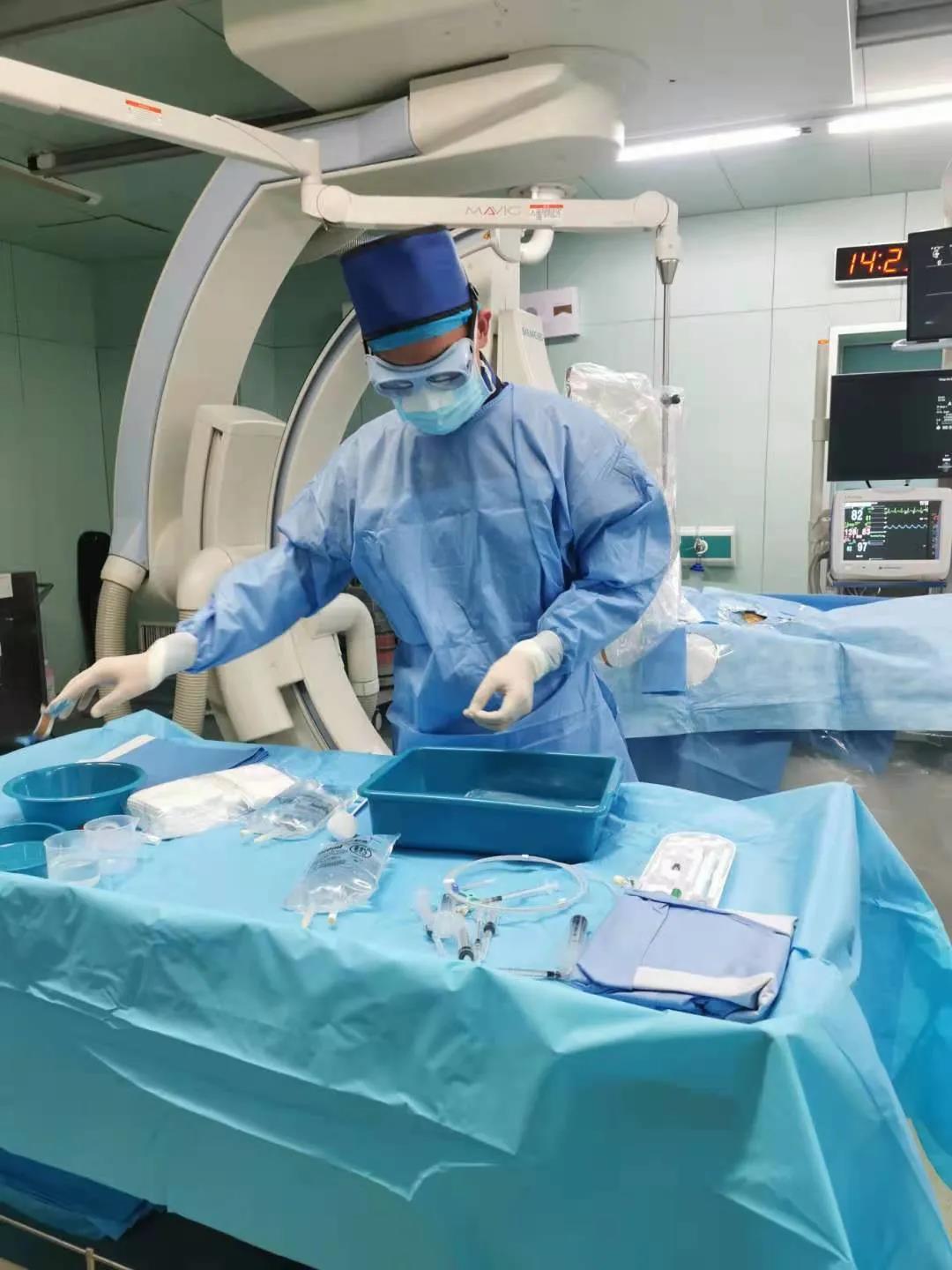 *安泰**市中心医院肝胆外科副主任医师刘阳：“肝胆相照”彰显医者仁心方寸之间演绎“镜下乾坤”