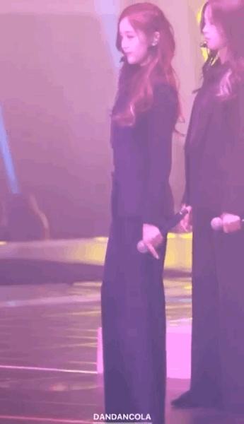 你看到了火箭少女顶胯的搞笑，却没看到她们的努力