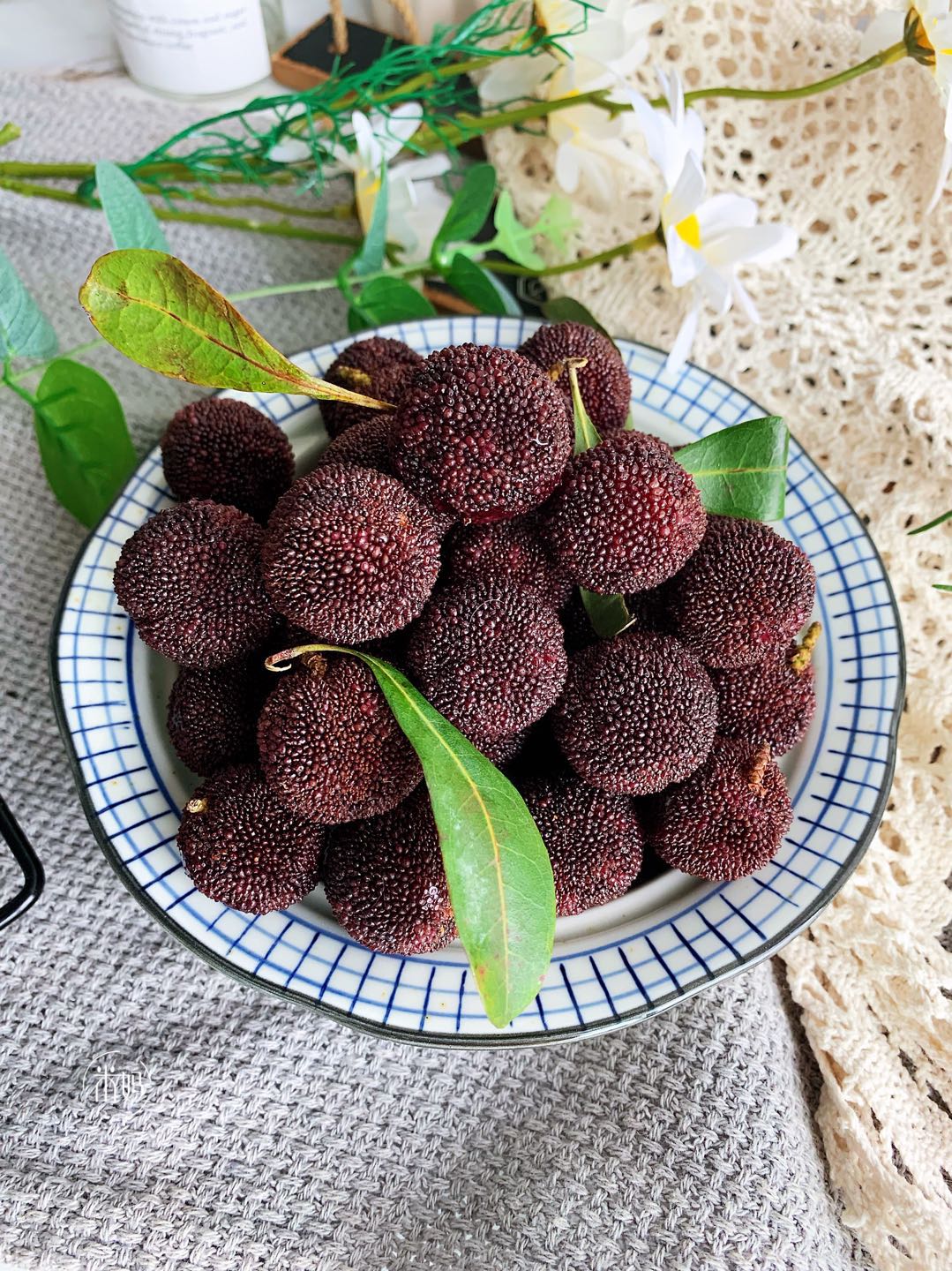 清水洗杨梅能吃吗,盐水洗杨梅的正确做法