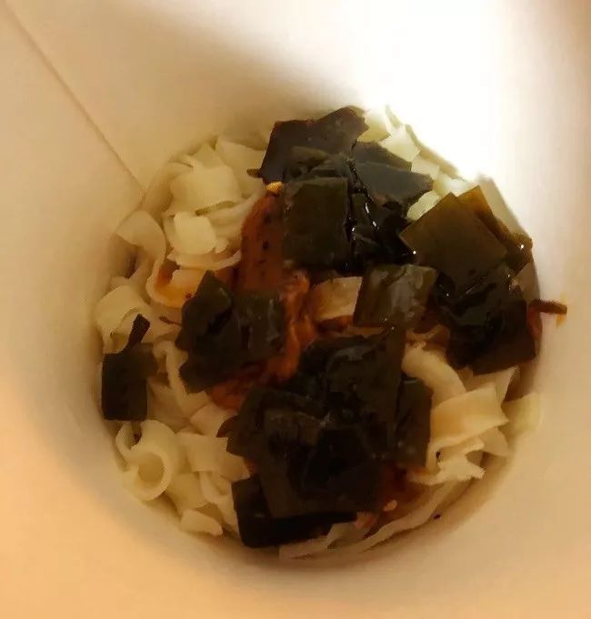 方便面条料包测评,泡面测评康师傅红烧牛肉面