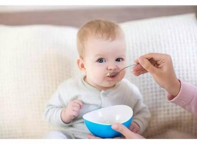 宝宝米粉吃到什么时候停,宝宝米粉应该在什么时间吃