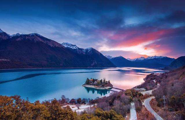 世界第一峡谷雅鲁藏布江,雅鲁藏布江大峡谷海拔高度