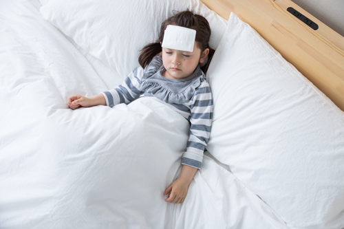 孩子咳嗽的几种状态及用药,幼儿咳嗽伴随的症状以及处理措施