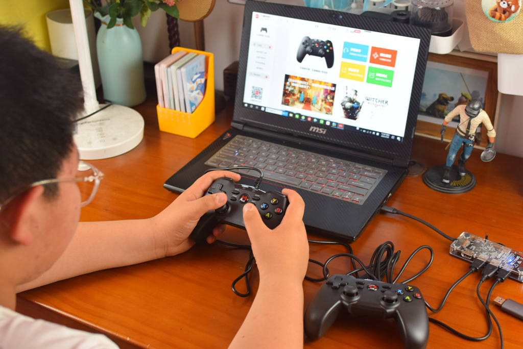 北通蝙蝠4手柄是什么手柄,北通蝙蝠4游戏手柄玩地平线