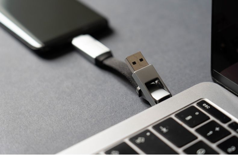 美国众筹突破千万,数据线里的“瑞士*刀军**”,1根顶6根实用