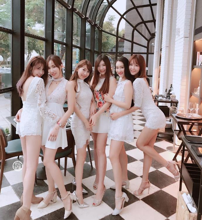 女朋友的闺蜜喜欢上我怎么化解,女朋友的闺蜜总是针对你怎么办