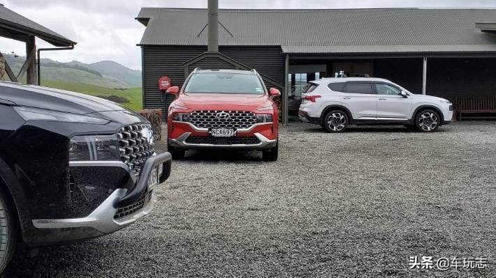 雪佛兰巡领者起亚索兰托圣达菲,现代圣达菲跟起亚索兰托哪个好