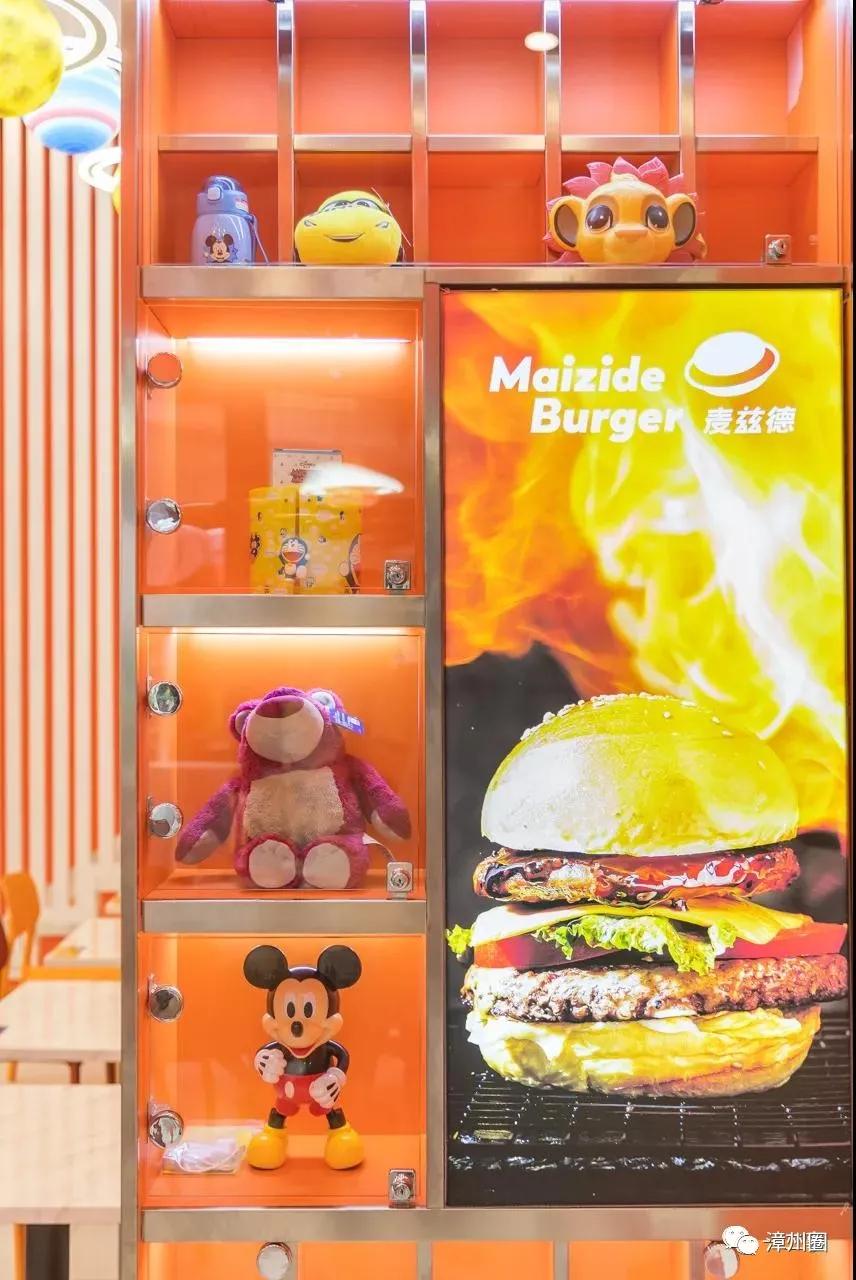 吃过万达金街这家爆火的德式手工汉堡店，满脑子都是再来一次