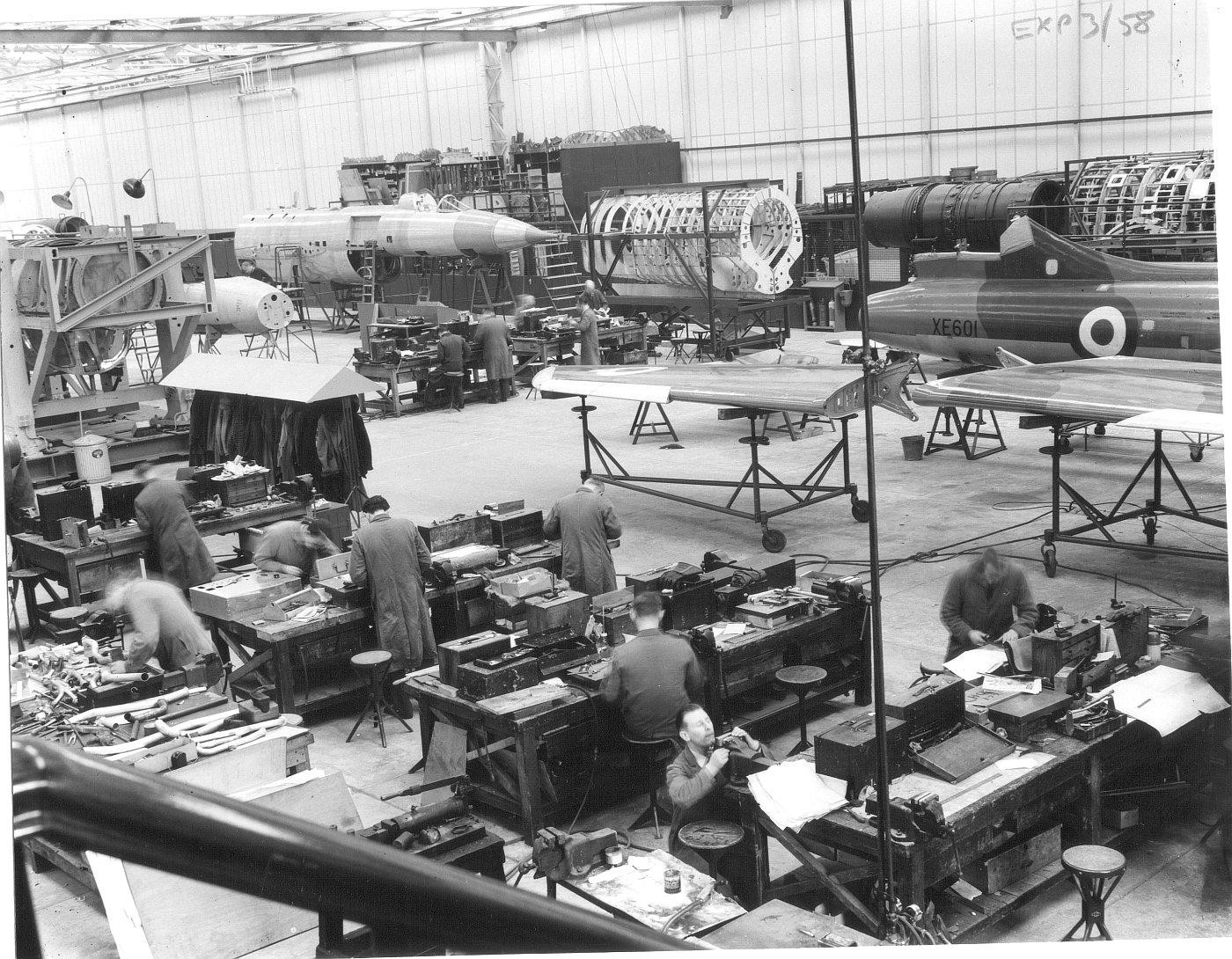 滚回绘图板-航空史上那些被淘汰的方案26-霍克P.1103/1121