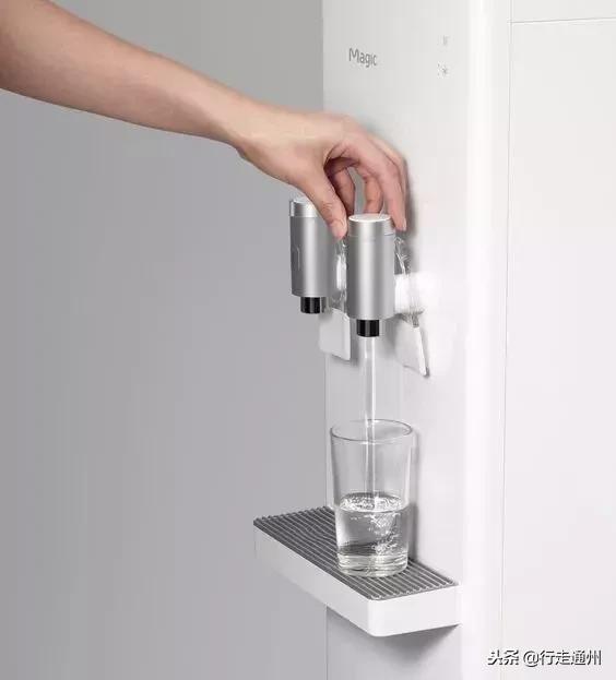 饮水机里面的水比马桶还脏,饮水机里的水比马桶里的水还要脏