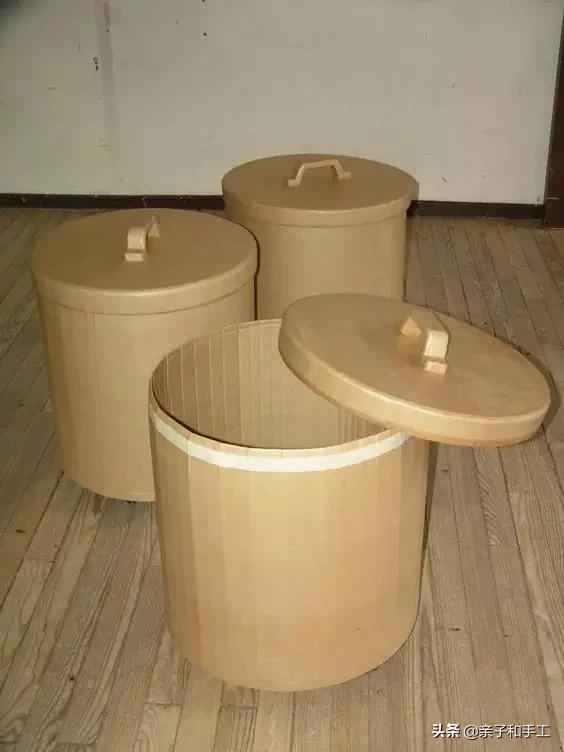 只用瓦楞纸就可以做出一件件家具,简直酷爆了