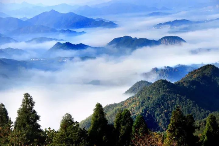 还没想好国庆去哪?自驾2.5小时,在秋日里泡温泉吃美食