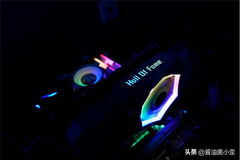 影驰rtx3090金属大师尺寸,影驰20周年纪念版rtx4090显卡开箱