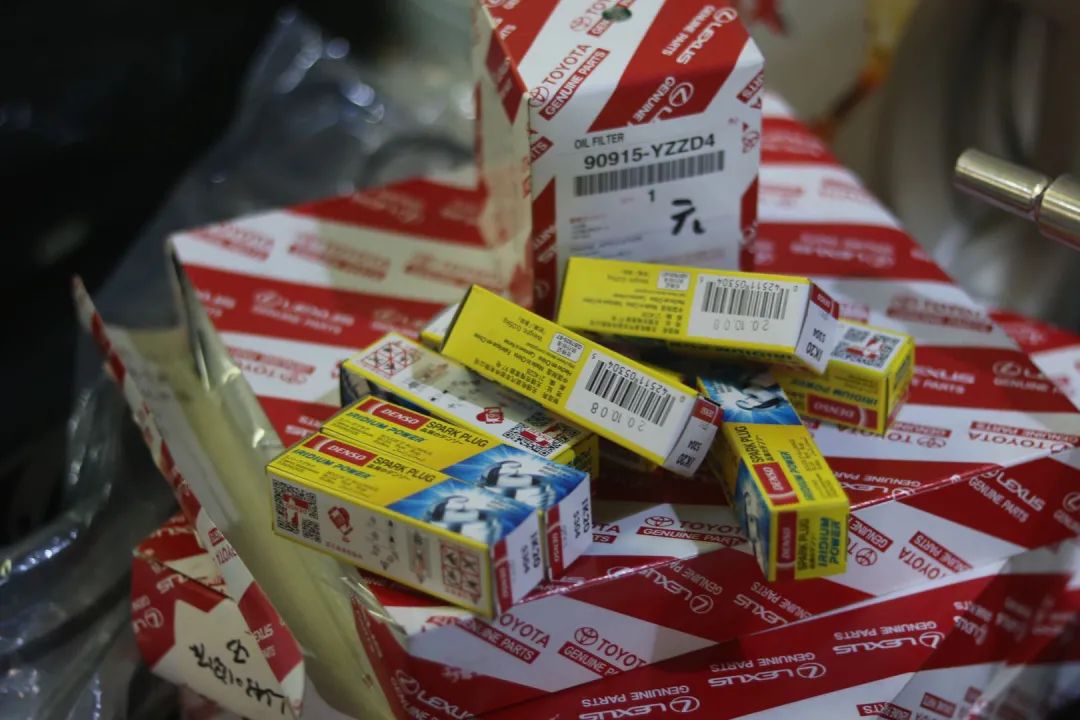 怪兽修车:翻新一辆2005年凌志LS430,当年百万经典车,满血复活