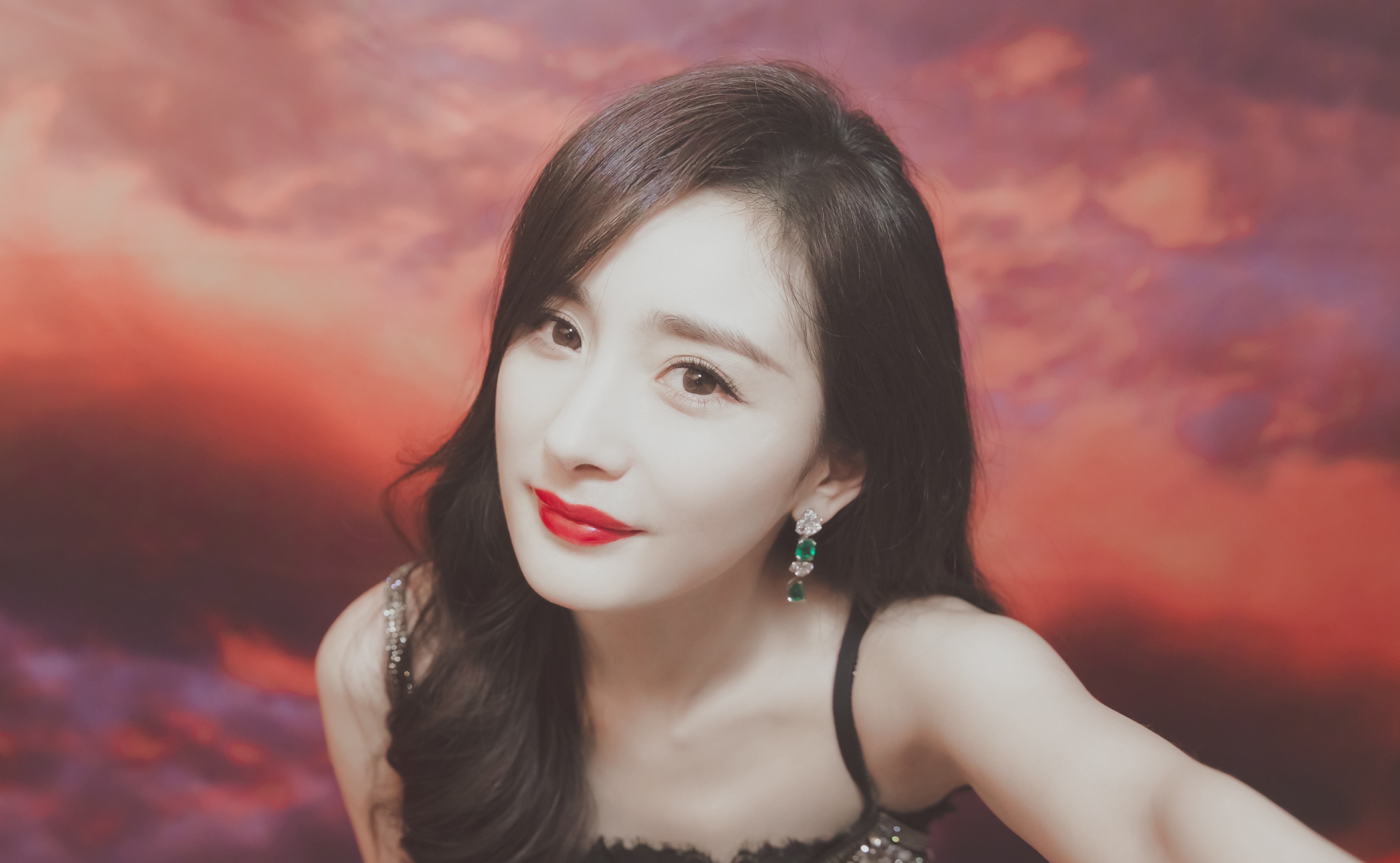 杨幂当年被黑得有多惨,杨幂所经历的血雨腥风