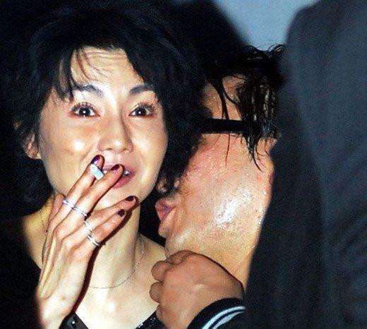 张曼玉综艺节目哭了,张曼玉哭着哭着就笑了采访