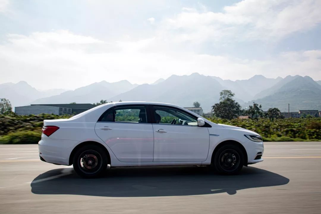 比亚迪秦pro燃油版这款车怎么样,比亚迪秦plus燃油版落地多少钱