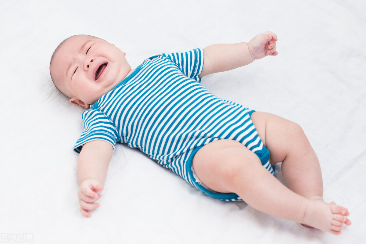 宝宝晚上不睡觉一直哭闹怎么处理,宝宝不睡觉一直哭闹有什么办法