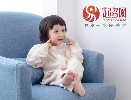 属虎的名字带日字旁好吗,带日字取名寓意最好的字