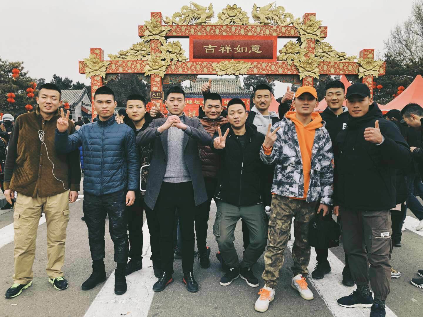 逛京城赏美景*警武**部队竟然组织这样的“集体旅行”