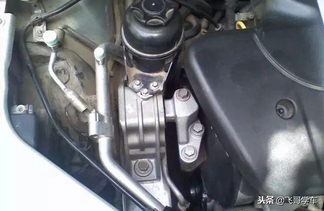 发动机更换正时皮带操作方法,东风标致4081.2t更换正时皮带视频