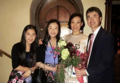 陈冲小花里演谁,小花陈冲简介