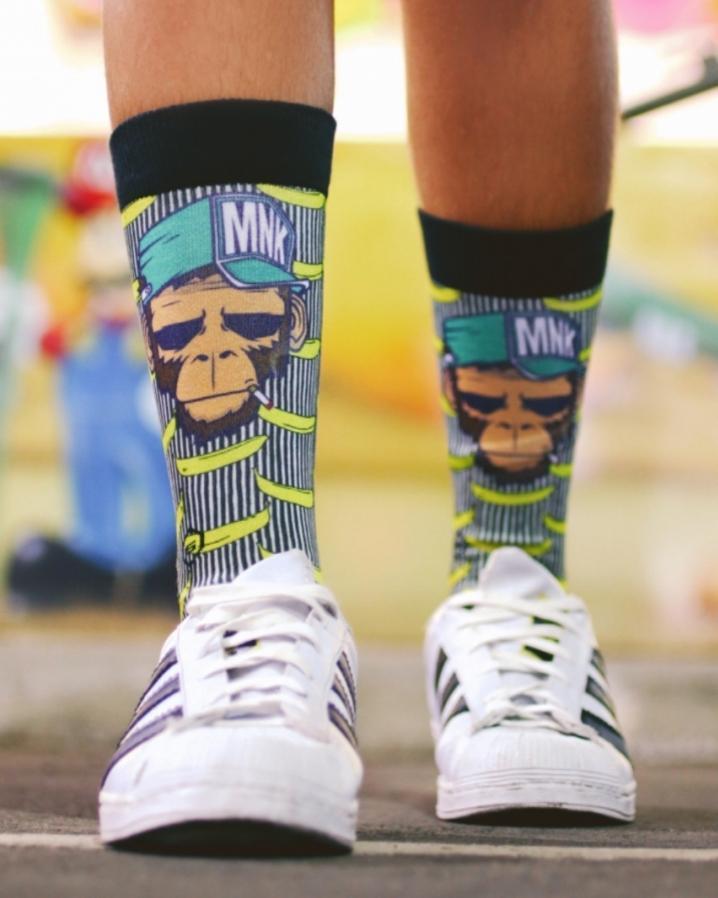 夏天高筒袜子百搭,竖纹高筒袜夏天