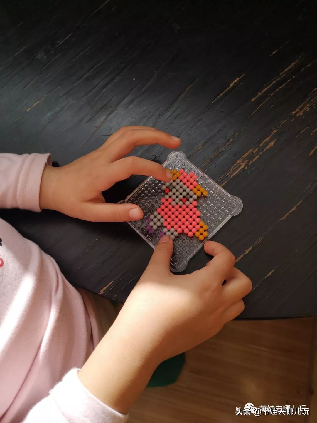 住别墅、滚草坪、躺在床上看电影，密云轻奢营地的花样玩法