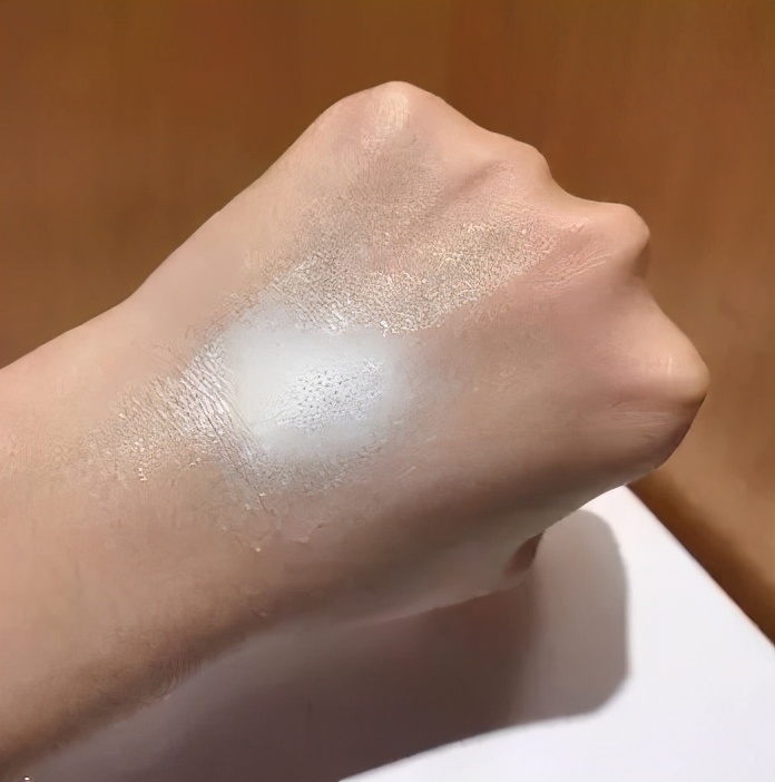 明星推荐的防晒喷雾哪个有用,明星推荐防晒喷雾美白