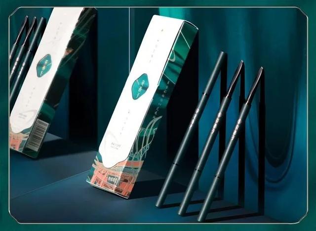 被李佳琦捧火的化妆品，没想到包装成了国潮风