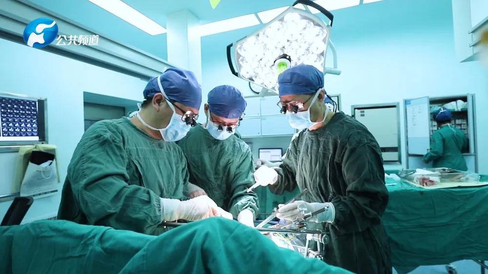 科学抗癌张文宏,中国医学专家治疗肝癌取得新突破