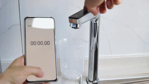 房价那么贵一点也不能浪费,台面净热一体净水机测评