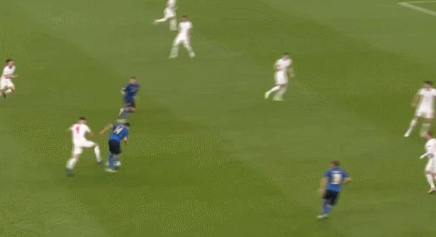 欧洲杯决赛回顾：意大利把温布利染成蓝色，足球回到罗马