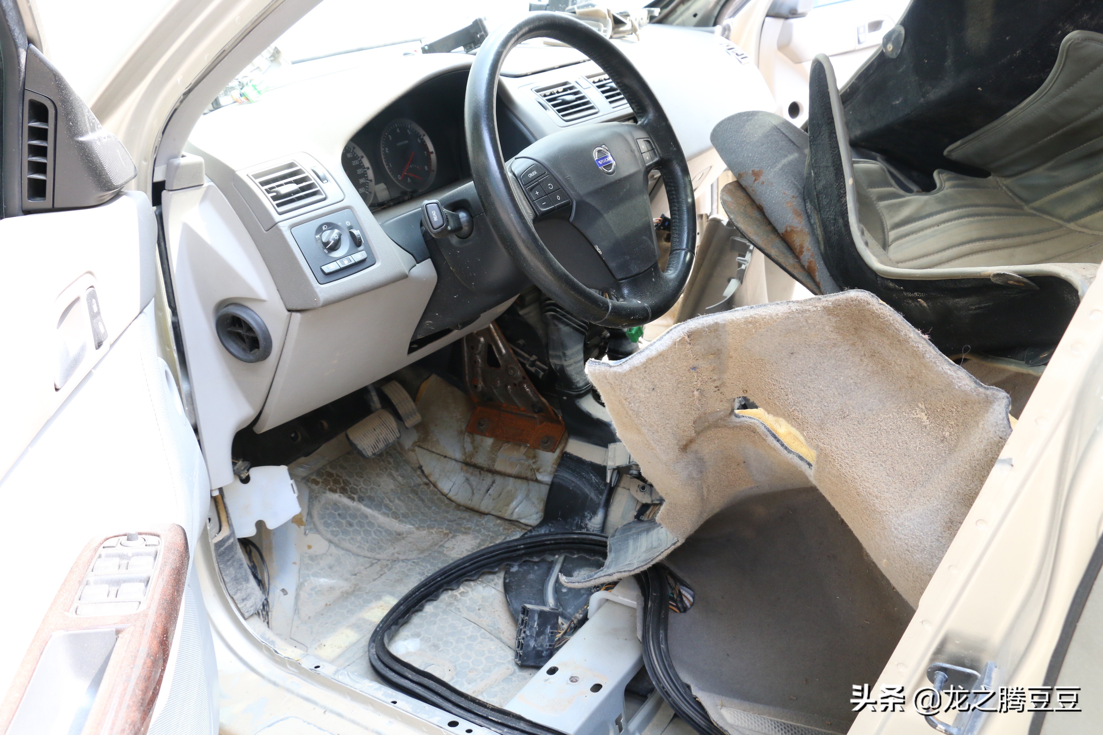 沃尔沃s90三座版绝版,沃尔沃s40经典老款