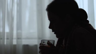 病毒感染后为什么产生炎症,病毒感染为什么会转成细菌感染