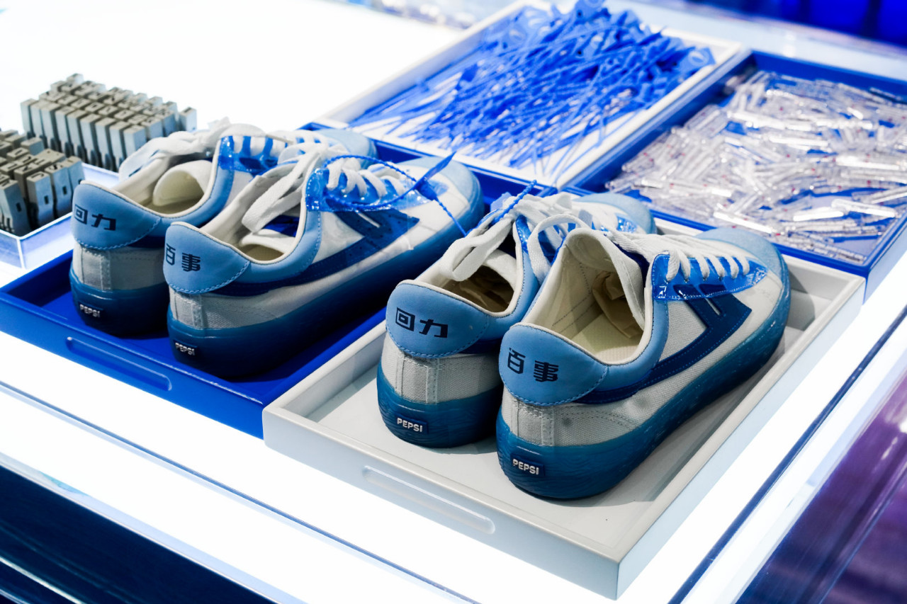 国货逆袭了！少女配色加上舒适脚感，百元价格也能买到心头好