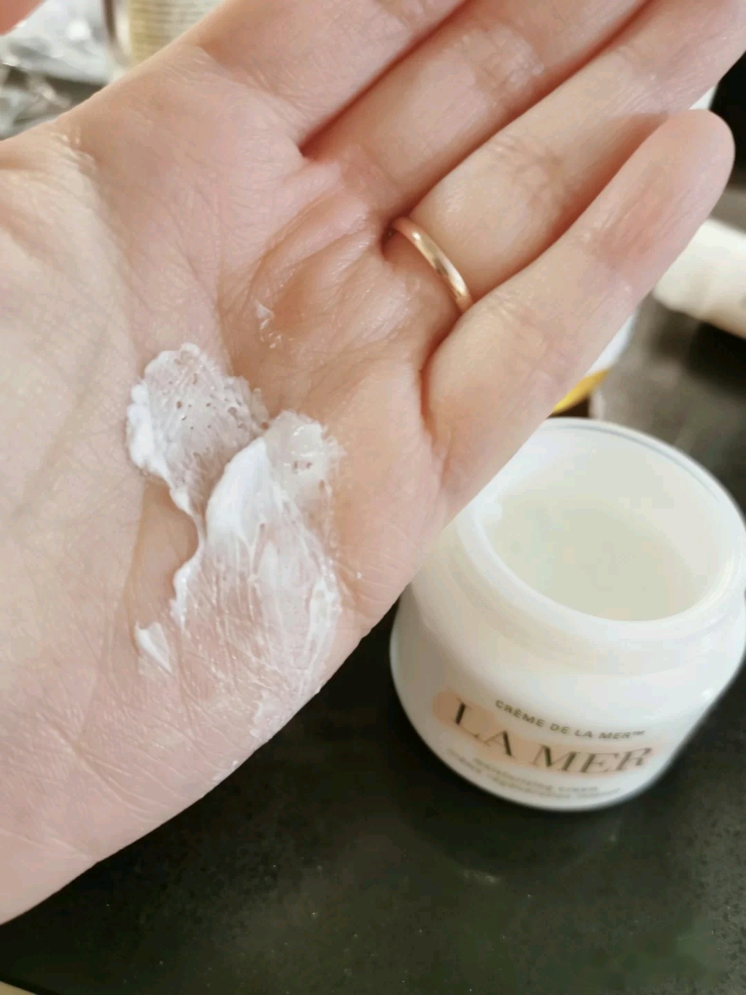 兰蔻护肤品好用还是海蓝之谜好用,兰蔻雅诗兰黛海蓝之谜哪个好卖