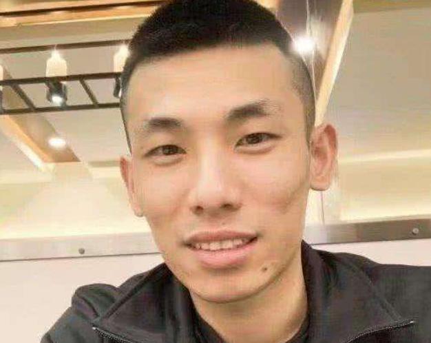 水友给宝哥买东西,水友卖旭旭宝宝签名