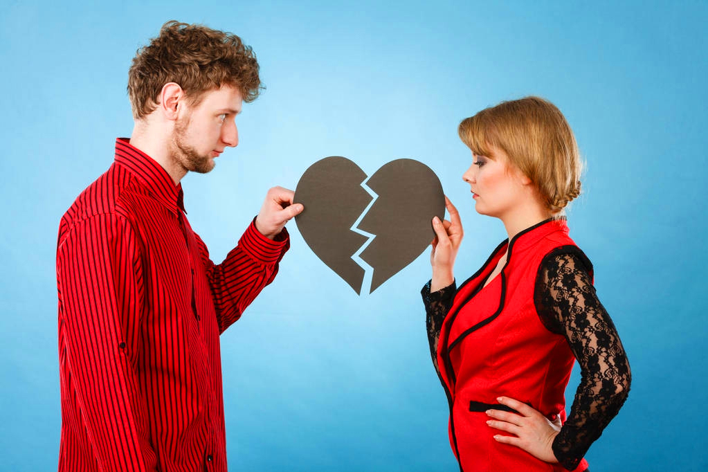 男人背叛婚姻最正确的做法,男人背叛婚姻又不肯离婚怎么办