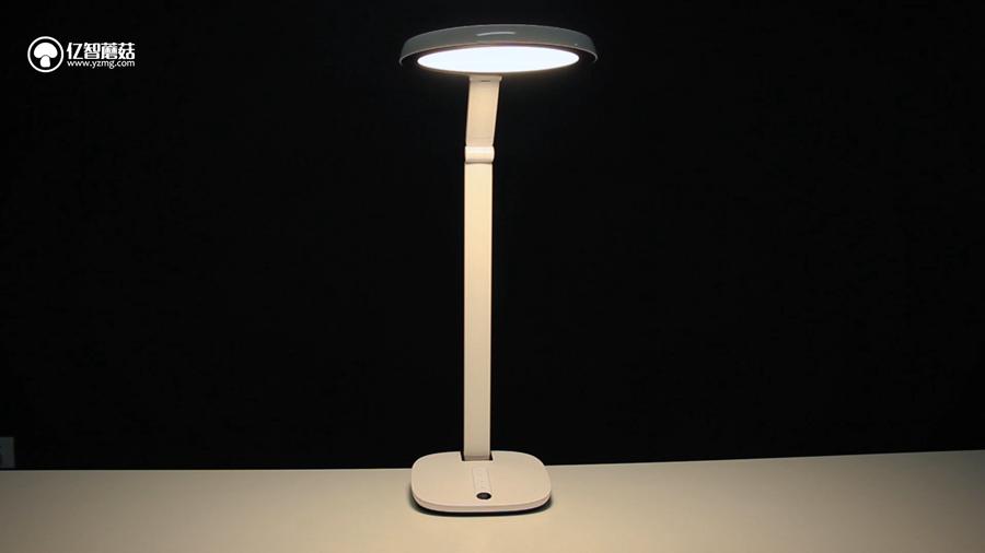 不要再相信“护眼灯”这种鬼话了!200~1500元台灯横测揭秘