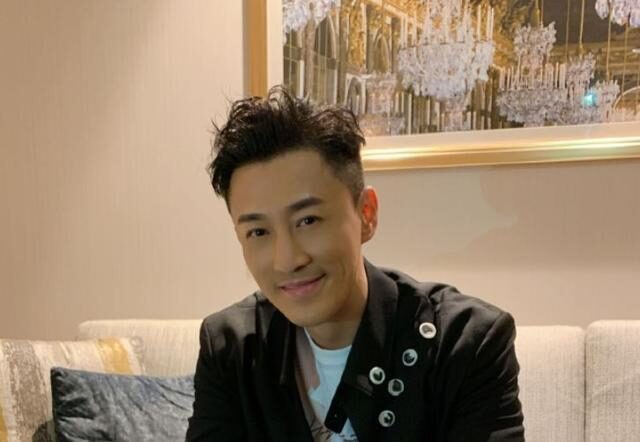 强推5本爽翻天的重生流网络小说，开启金手指，幸运滚滚来